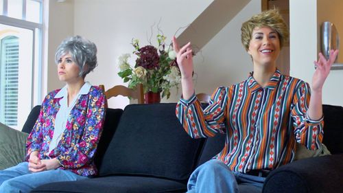 Prudence (Amy Goodmurphy) visits her sister Petunia (Amy Goodmurphy).