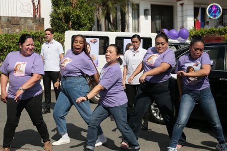 Aleli Shane Armerola, Kakai Bautista, Shyr Valdez, Chinggay Riego, Cai Cortez, and Muriel Lomadilla in First Lady (2022)