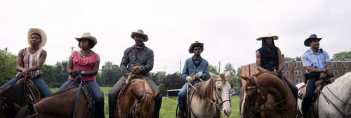 Lorraine Toussaint, Idris Elba, Method Man, Ivannah-Mercedes, Jamil Prattis, and Caleb McLaughlin in Concrete Cowboy (20