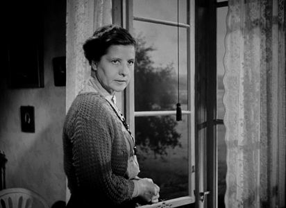 Dagny Lind in Crisis (1946)