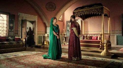 Halit Ergenç and Meryem Uzerli in The Magnificent Century (2011)