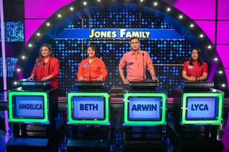 Beth Jones, Arwin Alarva, Lyca Leyma, and Angelica Jones in Family Feud Philippines (2022)