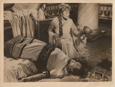 Rhonda Fleming and Roldano Lupi in The Queen of Babylon (1954)