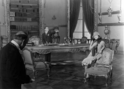 Gaby Morlay and Albert Préjean in The Temporary Gentleman (1929)