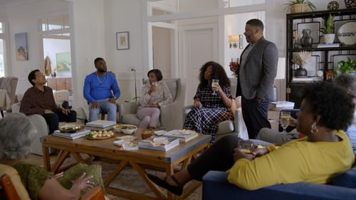 Carl Anthony Payne II, Shondrella Avery, Yassir Lester, Veanna Black, and Garrick Bernard in Single Drunk Female (2022)