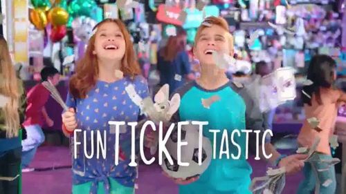 Chuck E Cheese Commercial