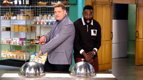 Joe Flamm and Eric Adjepong in Top Chef Amateurs (2021)