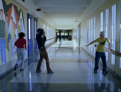 Elias McConnell and John Robinson in Elephant (2003)