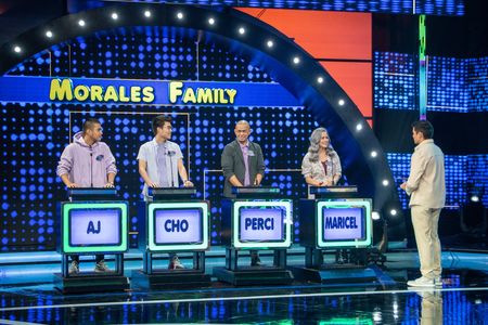 Dingdong Dantes, Maricel Morales, Perci Agoncillo, Cho Espinosa, and AJ Espinosa in Family Feud Philippines (2022)