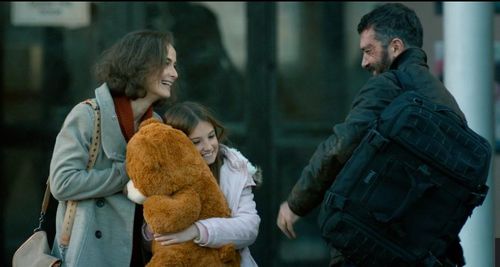 Antonio Banderas, Cristina Serafini, and Lillian Blankenship in Acts of Vengeance (2017)