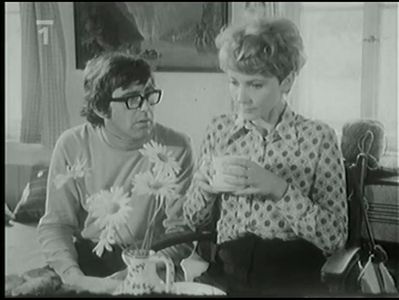 Jirí Hrzán and Daniela Kolárová in Svatba v terénu (1972)