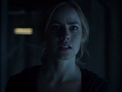 Amanda Schull in 12 Monkeys (2015)