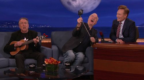 John Cleese, Eric Idle, and Conan O'Brien in Conan (2010)