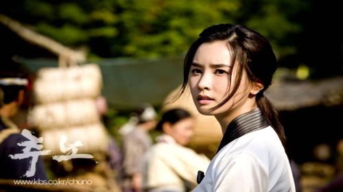 Lee Da-hae in Chuno (2010)