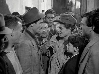 Vittorio Antonucci and Lamberto Maggiorani in Bicycle Thieves (1948)