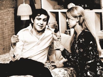 Jirí Hrzán and Iva Janzurová in Drahé tety a já (1975)