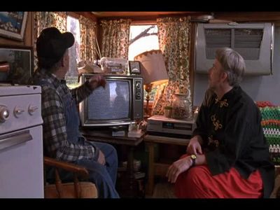 Lewis Arquette and Christopher Guest in Waiting for Guffman (1996)