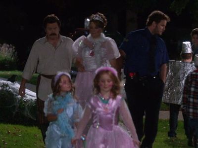 Lucy Lawless, Nick Offerman, Chris Pratt, Sadie Salazar, and Rylan Lee in Parks and Recreation (2009)