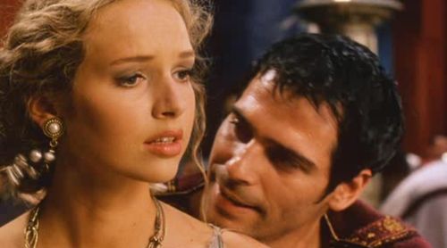 Pawel Delag and Magdalena Mielcarz in Quo vadis (2001)