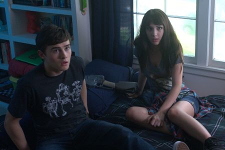 Still of Michael Johnston and Hannah Marks in Slash (2016)