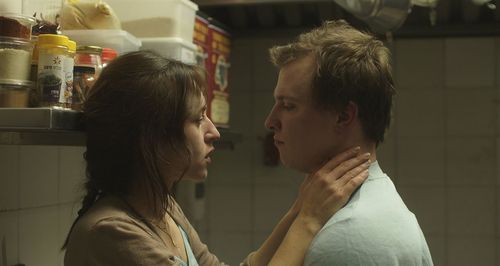 Sarah Adler and Tim Kalkhof in The Cakemaker (2017)