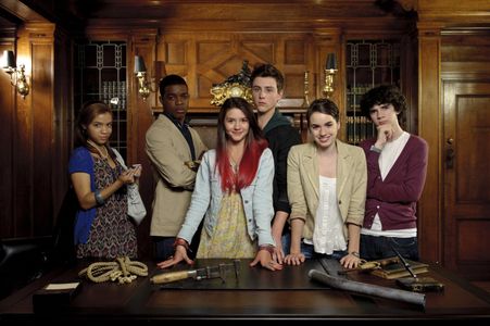 Zach Mills, Sterling Beaumon, Ana Golja, Kyndall, Stephan James, and Sarah Desjardins in Clue (2011)