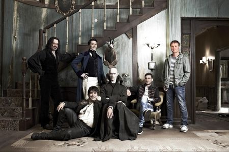 Taika Waititi, Ben Fransham, Cori Gonzalez-Macuer, Jemaine Clement, Jonny Brugh, and Stu Rutherford in What We Do in the