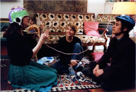 Charlotte Gainsbourg, Emma de Caunes, and Gael García Bernal in The Science of Sleep (2006)