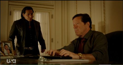 Joaquim de Almeida and Gerardo Taracena in Queen of the South (2016)