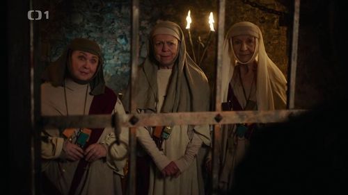 Iva Janzurová, Daniela Kolárová, and Nada Konvalinková in Jak si nevzít princeznu (2021)