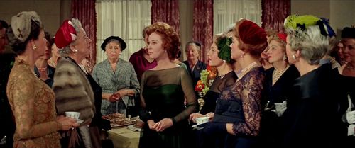 Susan Hayward, Kathryn Card, Amy Douglass, Peg La Centra, and Louise Lorimer in Ada (1961)