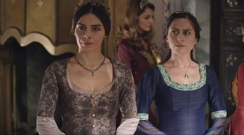 Nur Fettahoglu, Pinar Caglar Genctürk, and Selen Öztürk in The Magnificent Century (2011)