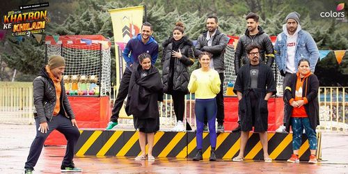 Aditya Narayan, Shamita Shetty, Punit Pathak, Vikas Gupta, Bharti Singh, Jasmin Bhasin, Aly Goni, Zain Imam, Ridhima Pan