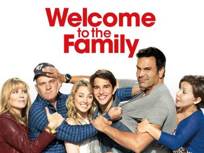 Mary McCormack, Mike O'Malley, Ricardo Chavira, Justina Machado, Ella Rae Peck, and Joseph Haro in Welcome to the Family