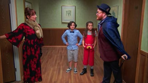 Hotel du Loone episode 1, Brendan Clifford, Mindy Sterling, Hayley LeBlanc, Toby Grey