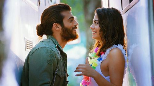 Demet Özdemir and Can Yaman in Erkenci Kus (2018)