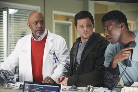 Justin Chambers, Maurice J. Irvin, and James Pickens Jr. in Grey's Anatomy (2005)