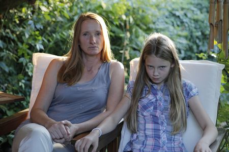 Anna Altmann and Nina Splettstößer in The Summer House (2014)