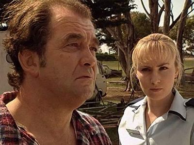 Anthony Lawrence and Lisa McCune in Blue Heelers (1994)