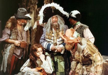 Vlastimil Bedrna, Veronika Freimanová, Lubomír Kostelka, Ferdinand Kruta, and Otto Lackovic in Certuv svagr (1984)