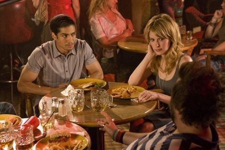 Rick Gonzalez and Jenny Wade in Reaper (2007)