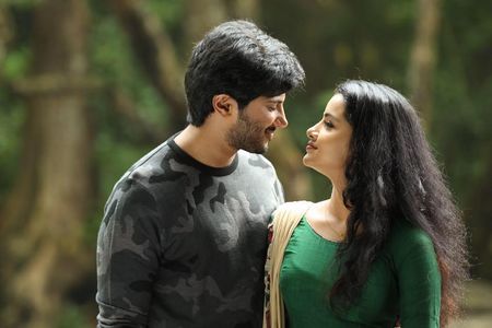 Dulquer Salmaan and Anupama Parameswaran in Jomon's Gospels (2017)