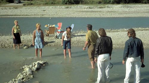 Gérard Depardieu, Isabelle Huppert, Christian Alers, Patrick Dewaere, Miou-Miou, and Christiane Muller in Going Places (