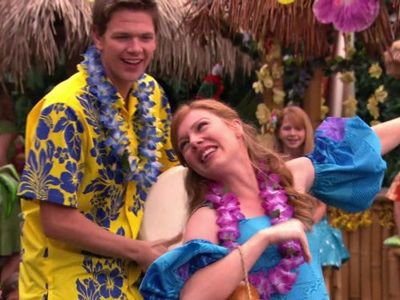 Shayna Rose and Jon Beavers in The Fresh Beat Band (2009)