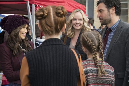 Rosie Perez, Marley Shelton, Josh Radnor, Taylor Richardson, and Brooklyn Shuck in Rise (2018)