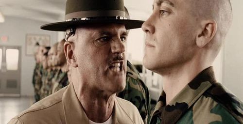 Jake Gyllenhaal and Scott MacDonald in Jarhead (2005)