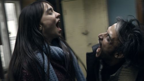 Sermet Yesil and Türkü Turan in Kosmos (2009)