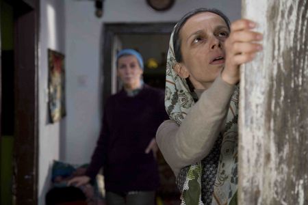 Emina Muftic and Alma Prica in Halima's Path (2012)