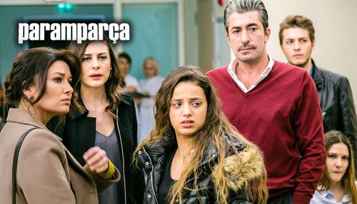 Nurgül Yesilçay, Erkan Petekkaya, Ebru Özkan, Alina Boz, Leyla Tanlar, and Burak Tozkoparan in Broken Pieces (2014)