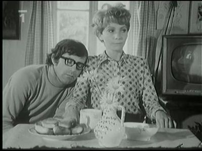 Jirí Hrzán and Daniela Kolárová in Svatba v terénu (1972)